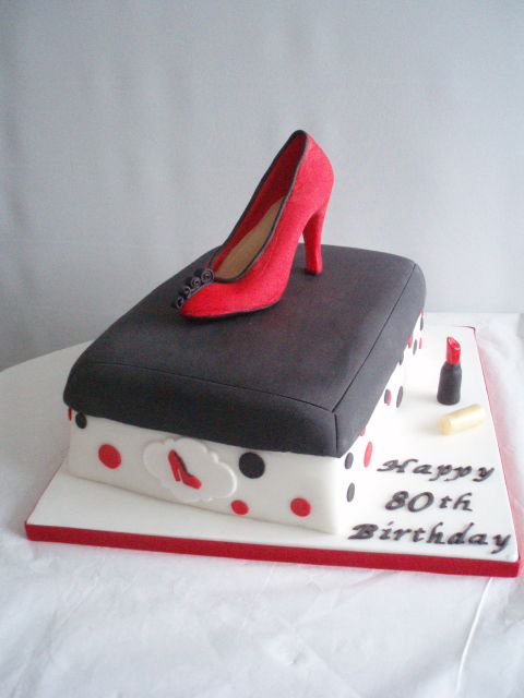 Red shoe and Shoe box